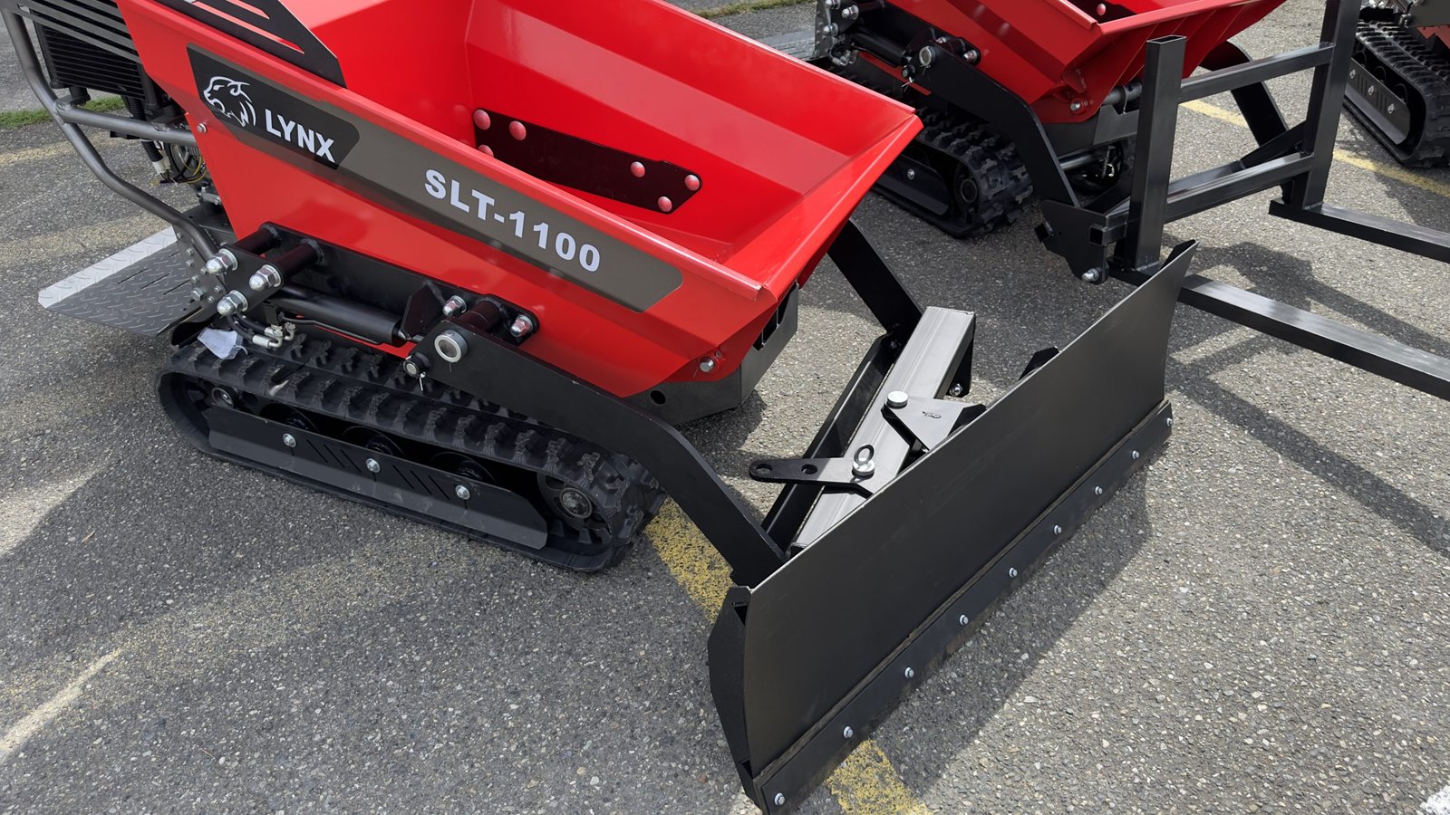 2026 LYNX SLT-1100 PRO Hydraulic Mini Dumper