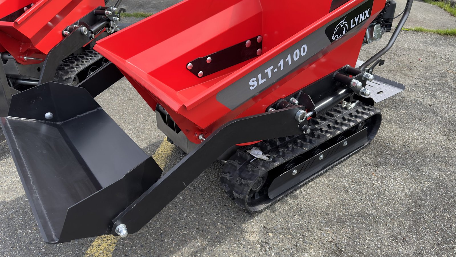 2026 LYNX SLT-1100 PRO Hydraulic Mini Dumper