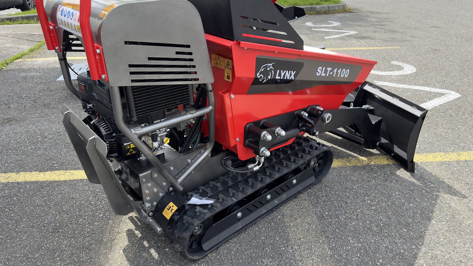 2026 LYNX SLT-1100 PRO Hydraulic Mini Dumper