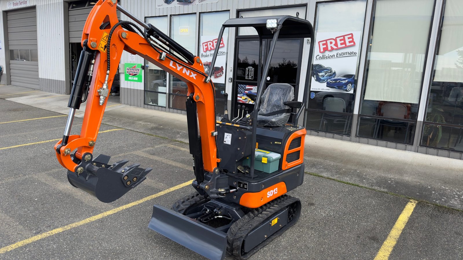 2024 LYNX SD13T Mini Excavator Mini Digger ON SALE NOW!