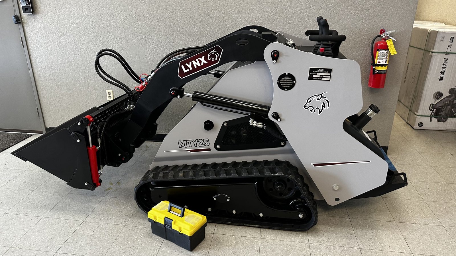 2026 LYNX MTY25 PRO Joystick Mini Skid Steer Loader Kubota Diesel
