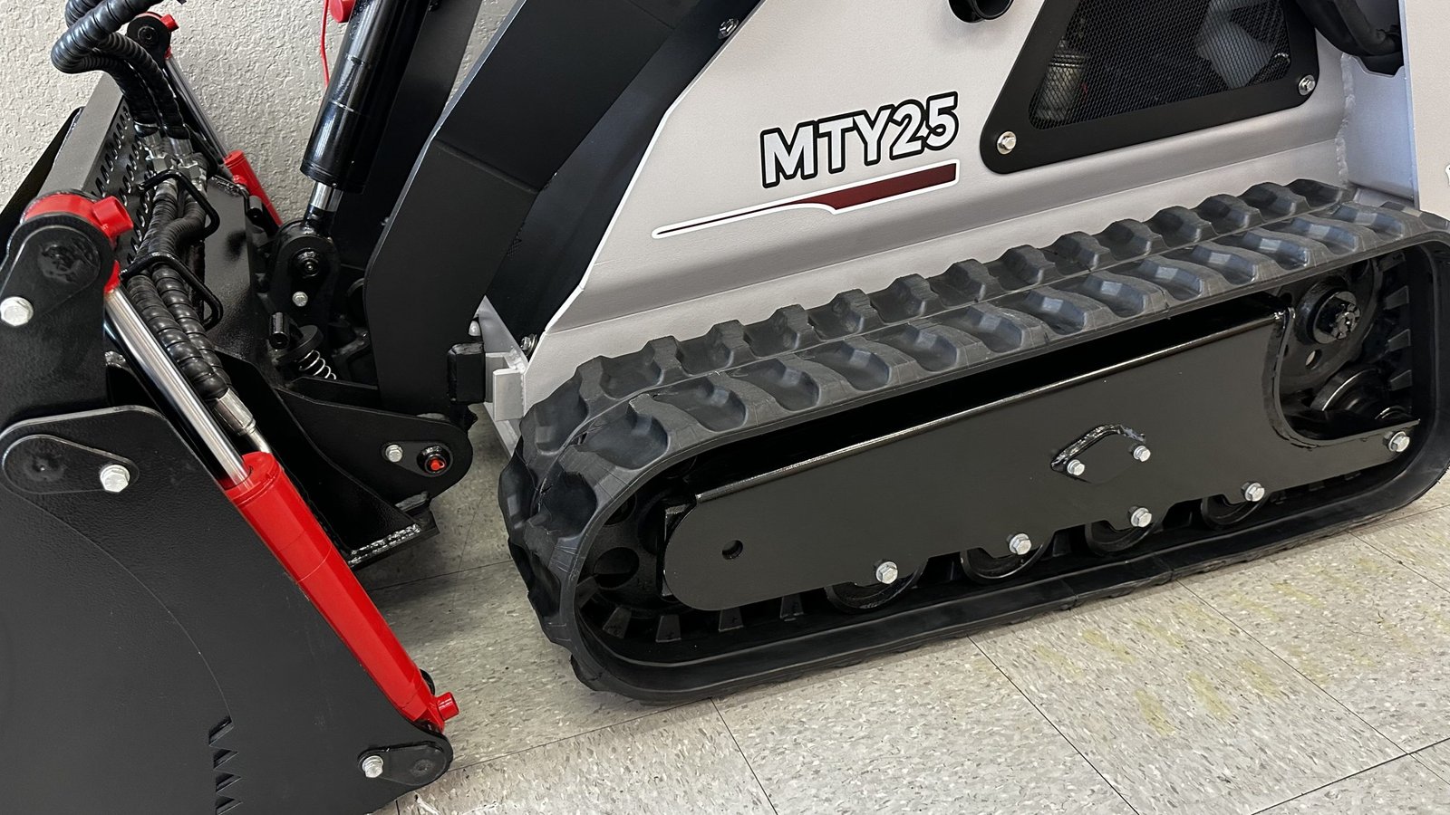 2026 LYNX MTY25 PRO Joystick Mini Skid Steer Loader Kubota Diesel