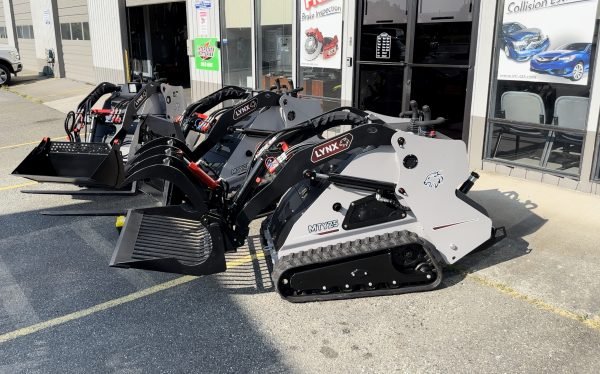 LYNX Skid Steer Loader MTY25 HYDRAULIC GRAPPLER BUCKET - Image 3