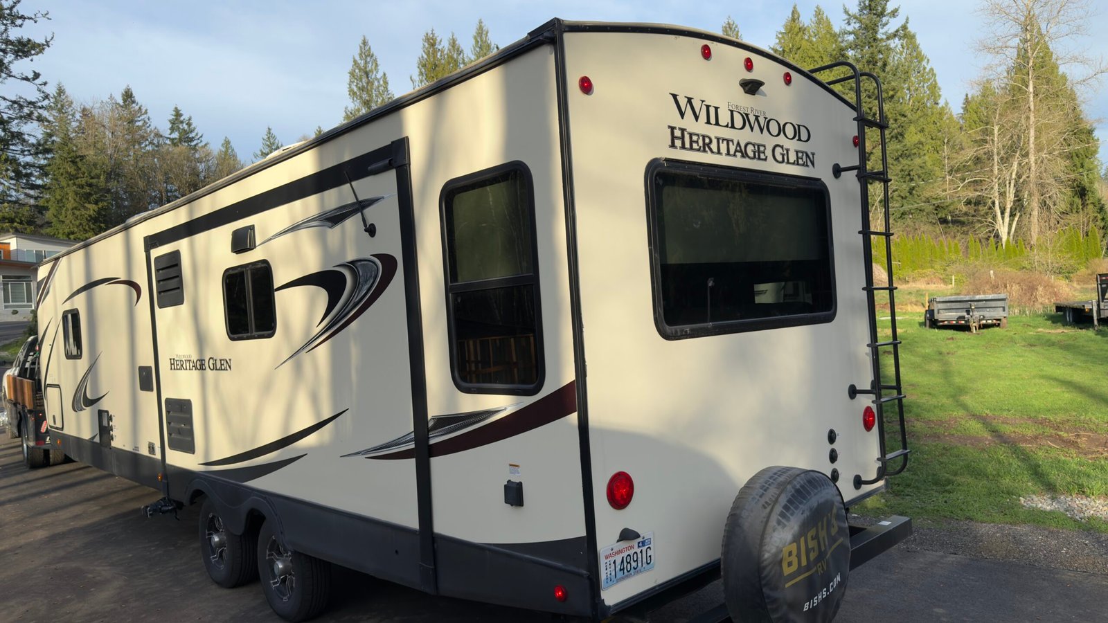 2020 Forest River Wildwood Heritage Glen 27R1L 35ft