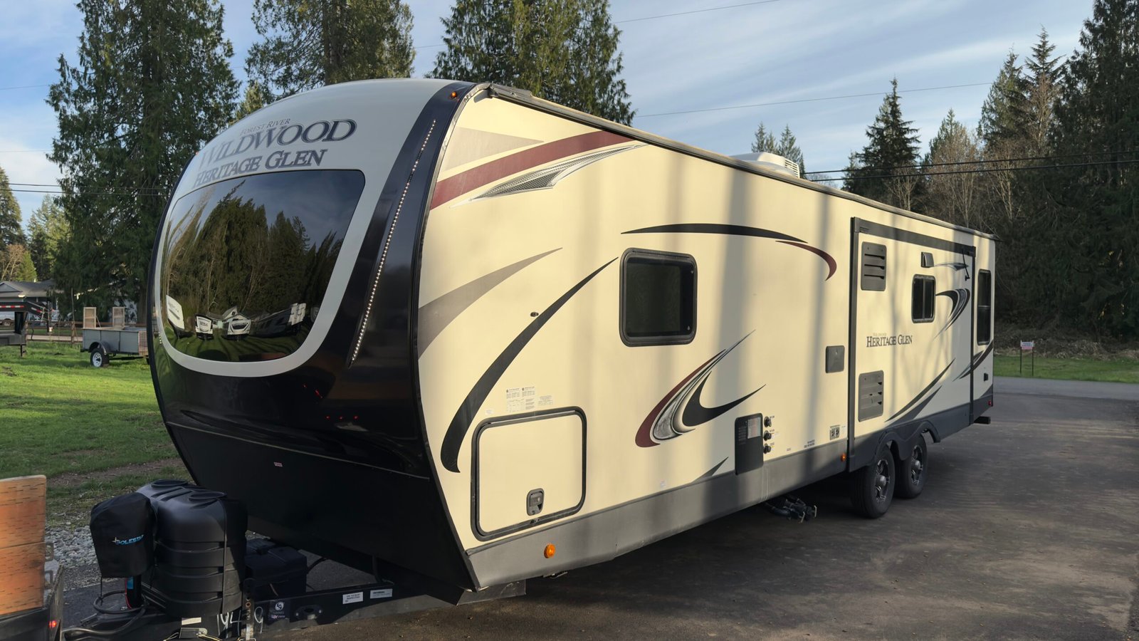 2020 Forest River Wildwood Heritage Glen 27R1L 35ft