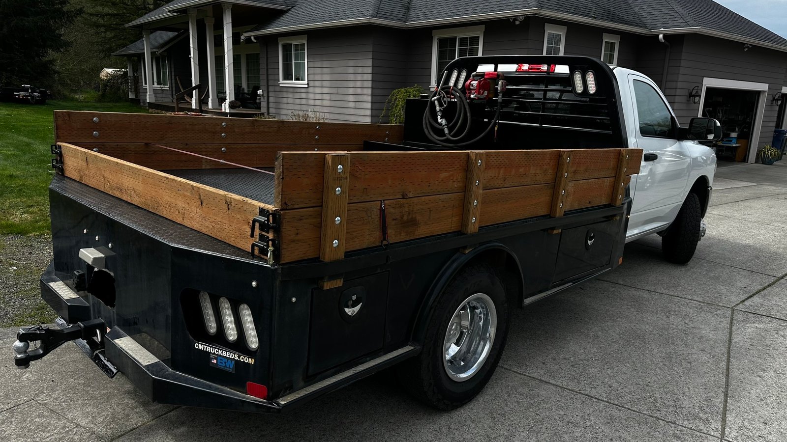 2020 RAM-3500 Tradesman 6.7l Diesel Automatic Dually 12 ft Flatbed Truck