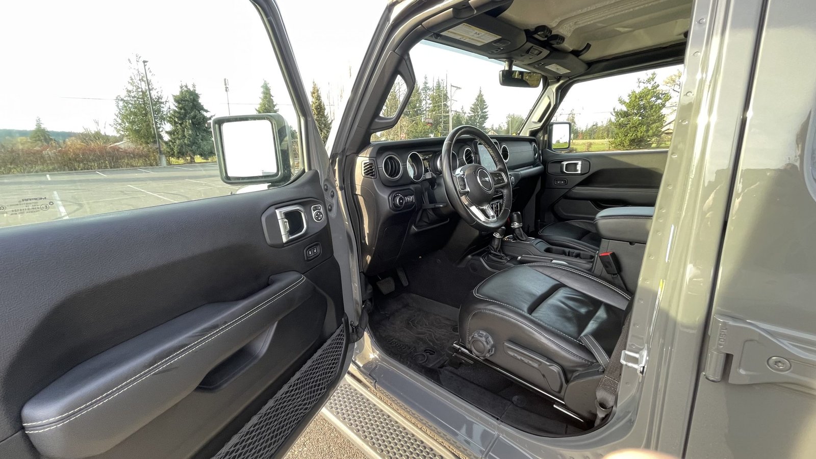 2020 Jeep Wrangler Unlimited Sahara Altitude