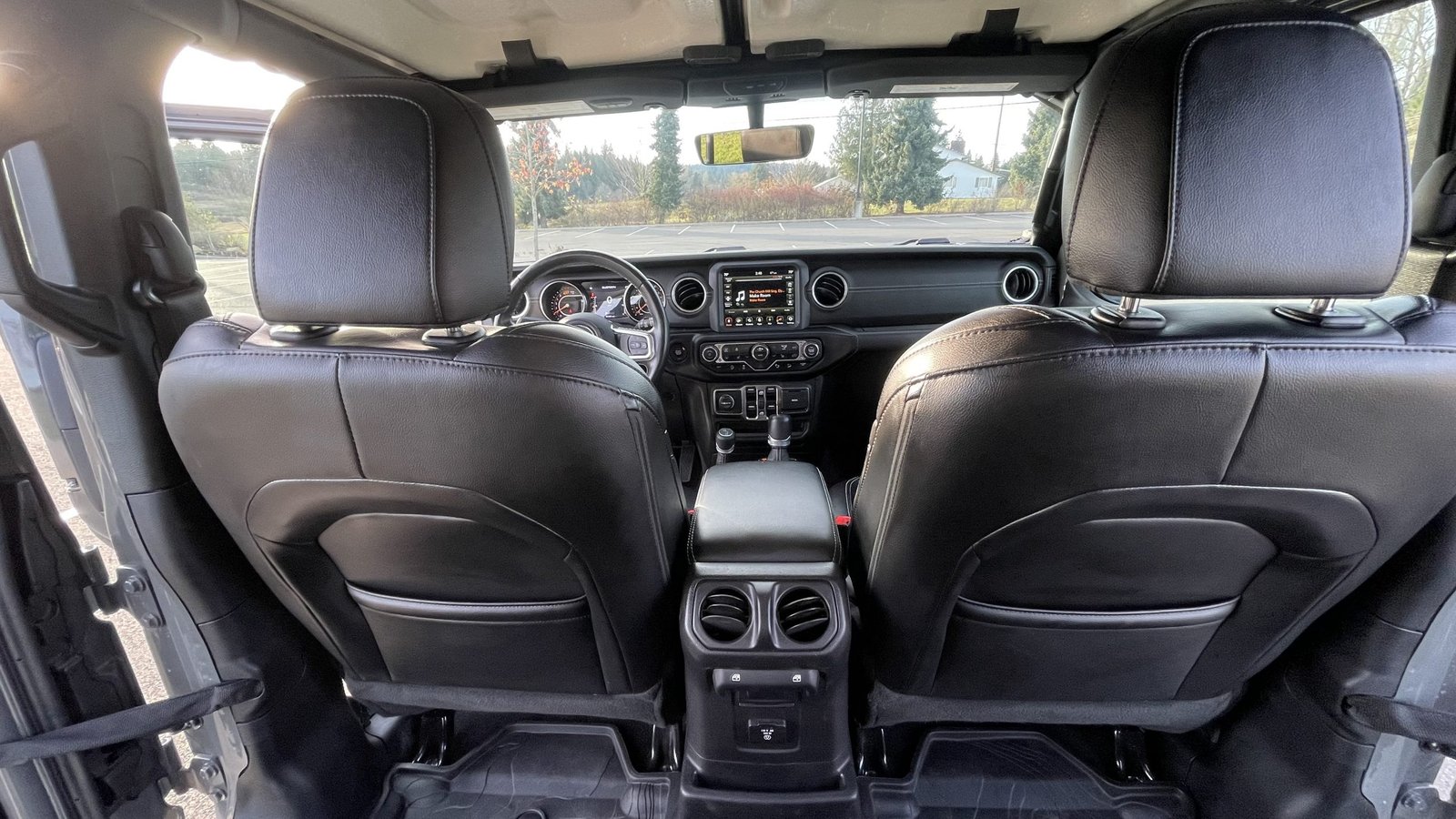 2020 Jeep Wrangler Unlimited Sahara Altitude