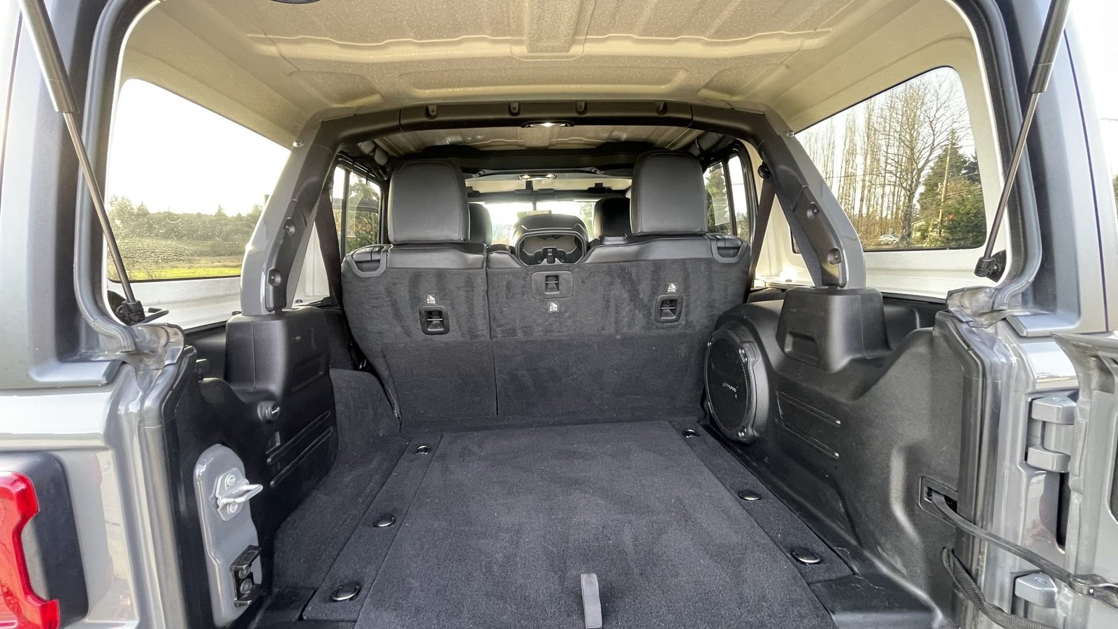 2020 Jeep Wrangler Unlimited Sahara Altitude