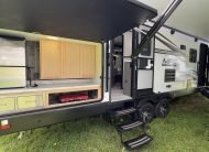 2022 Cruiser MPG 3100BH ULTRA LITE PREMIUM 36 FT Travel Trailer, Sleeps 8+