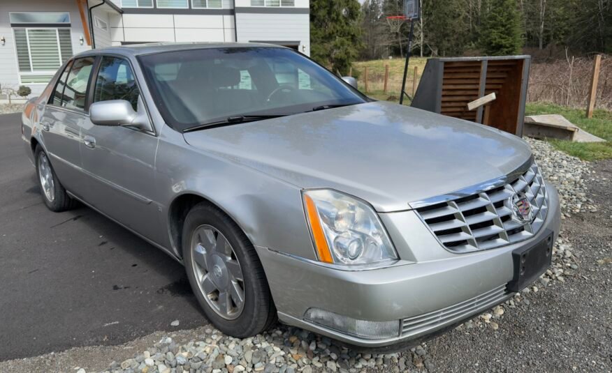 2007 Cadillac DTS Luxury 3 Sedan