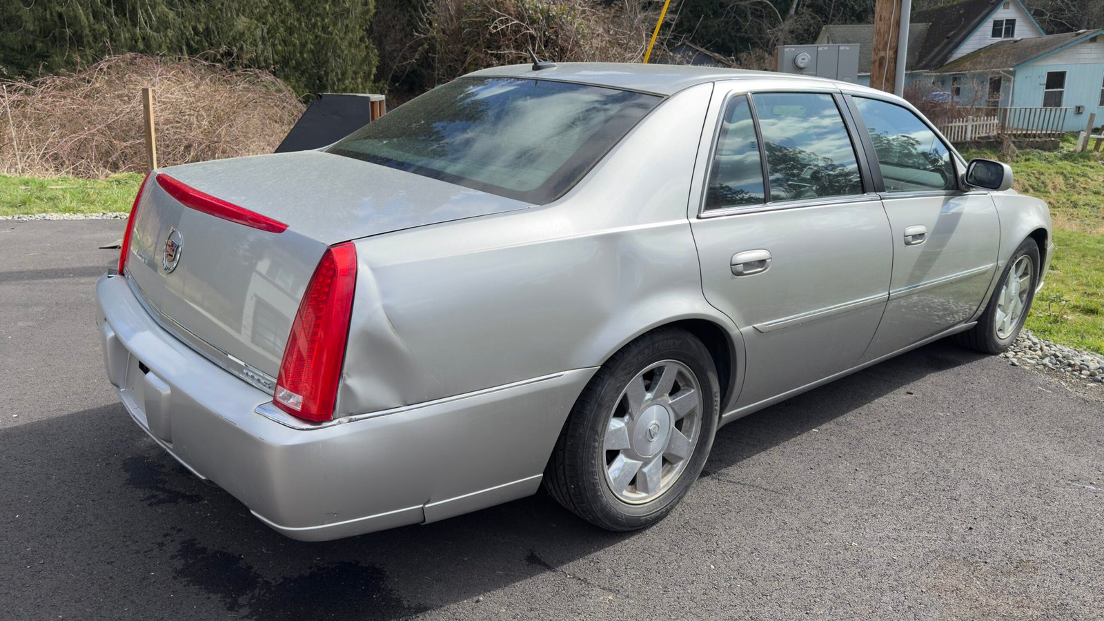 2007 Cadillac DTS Luxury 3 Sedan