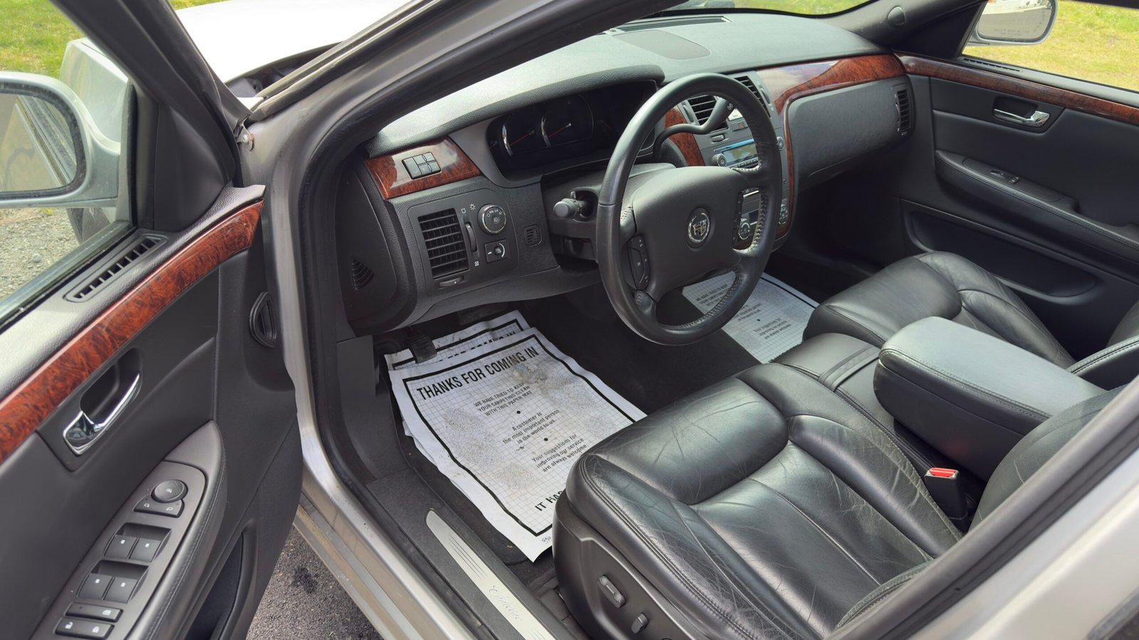 2007 Cadillac DTS Luxury 3 Sedan