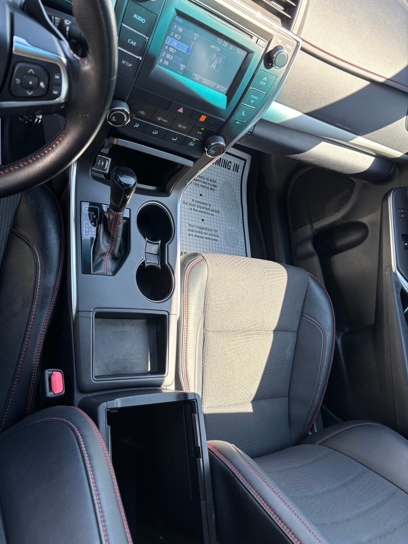 2017 Toyota Camry SE Sedan 4D