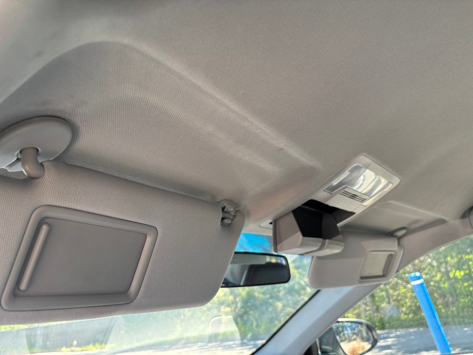 2017 Toyota Camry SE Sedan 4D