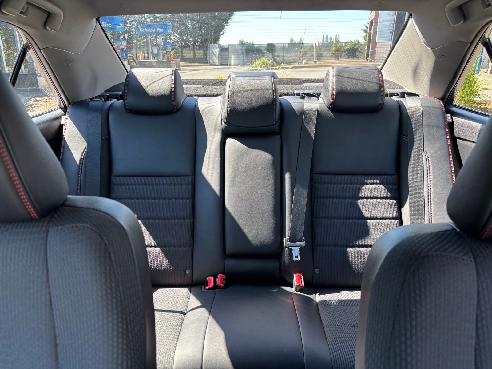 2017 Toyota Camry SE Sedan 4D