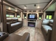 2020 Keystone Montana 40FT High Country 
Floorplan: 372RD (Fifth Wheel)