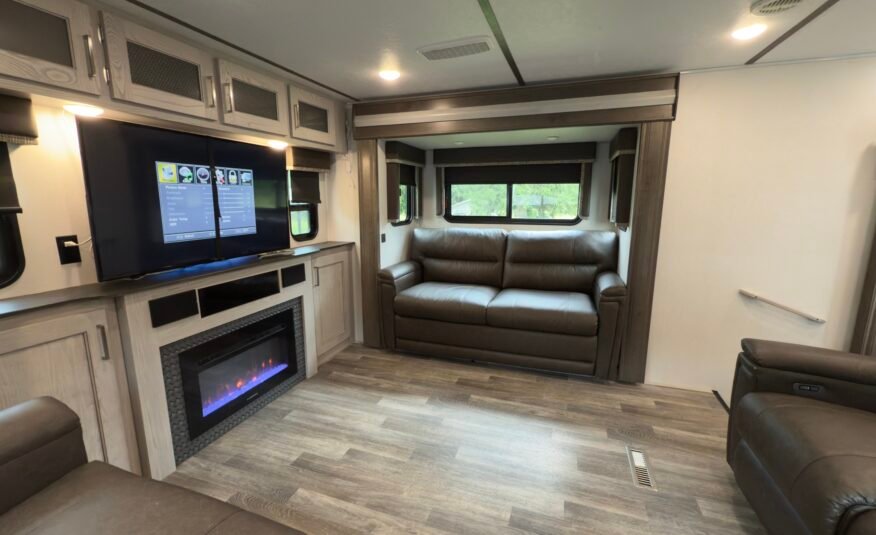 2020 Keystone Montana 40FT High Country  Floorplan: 372RD (Fifth Wheel)