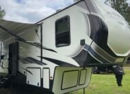 2020 Keystone Montana 40FT High Country 
Floorplan: 372RD (Fifth Wheel)