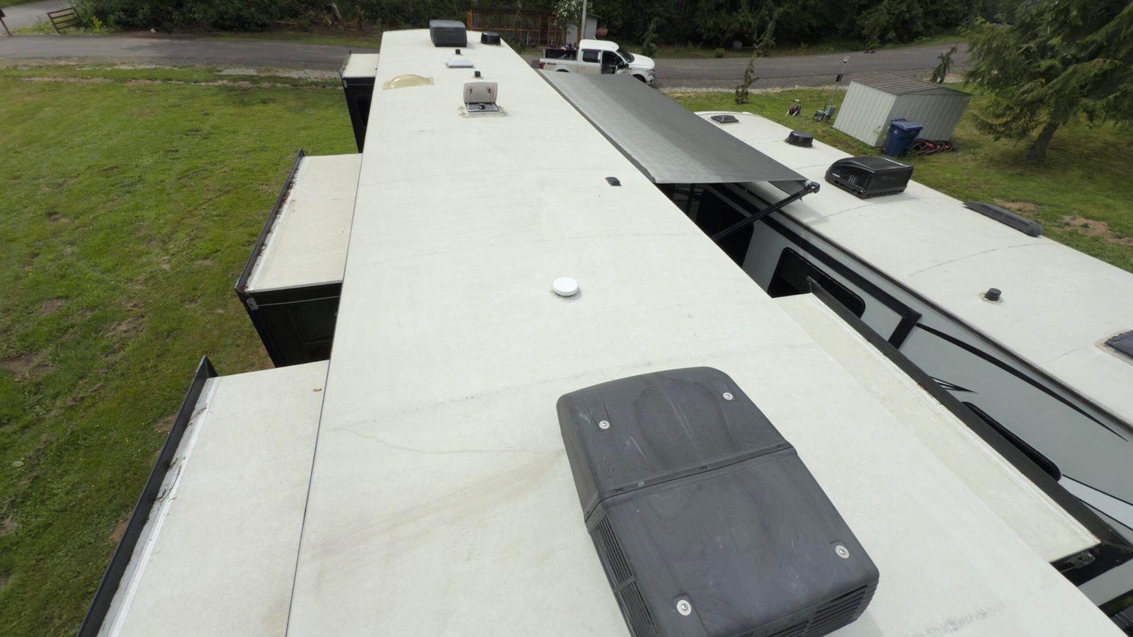 2020 Keystone Montana 40FT High Country 
Floorplan: 372RD (Fifth Wheel)