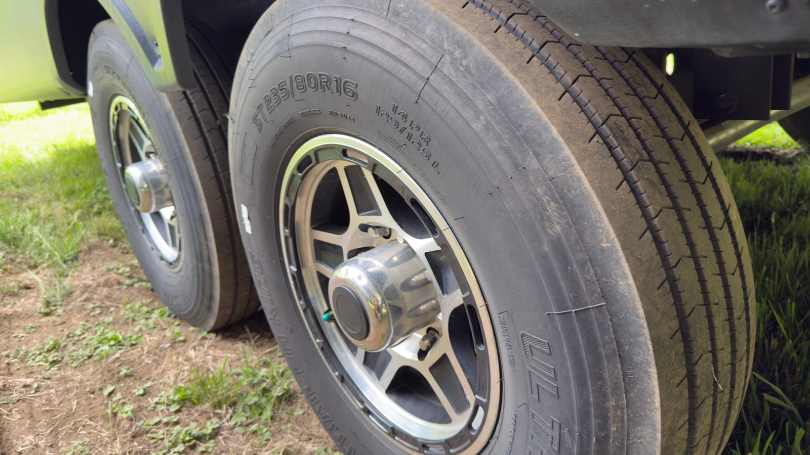 2020 Keystone Montana 40FT High Country 
Floorplan: 372RD (Fifth Wheel)