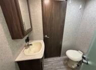 2018 ForestRiver Cherokee Arctic Wolf 295QSL8 Auto Leveling 5th Wheeler