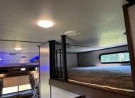 2018 ForestRiver Cherokee Arctic Wolf 295QSL8 Auto Leveling 5th Wheeler