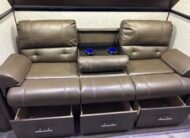 2018 ForestRiver Cherokee Arctic Wolf 295QSL8 Auto Leveling 5th Wheeler