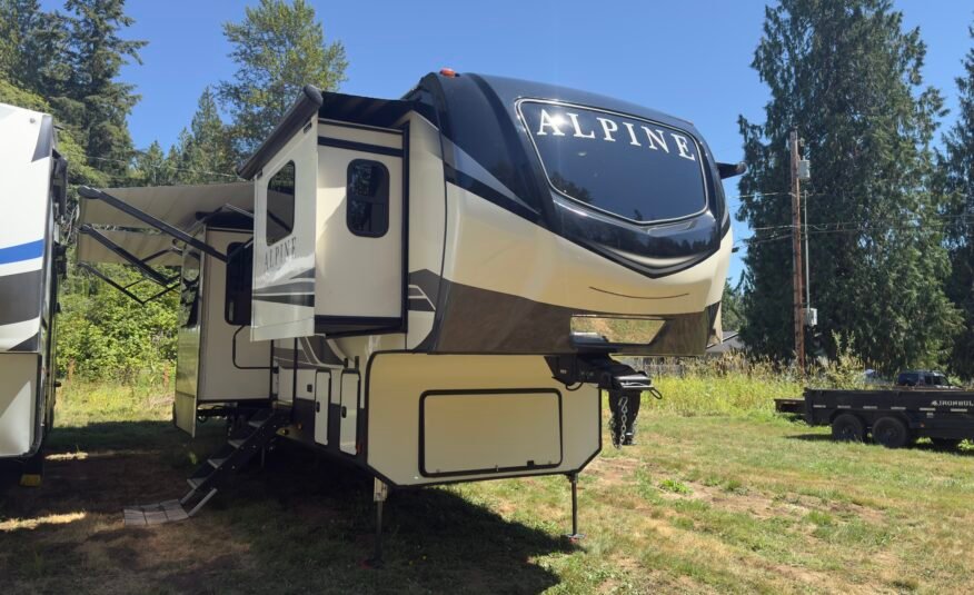 2020 Keystone Alpine 3710KP — Luxury Fifth Wheel RV 42ft
