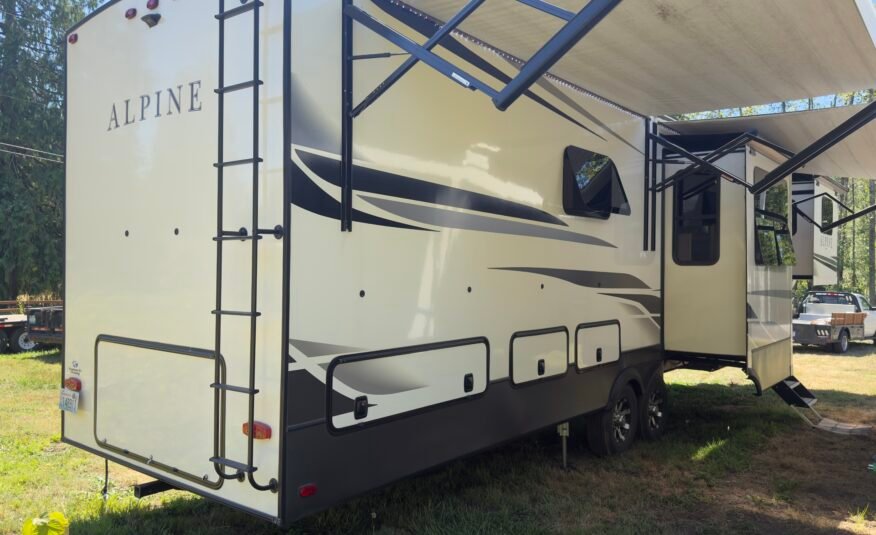 2020 Keystone Alpine 3710KP — Luxury Fifth Wheel RV 42ft