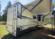 2020 Keystone Alpine 3710KP — Luxury Fifth Wheel RV 42ft