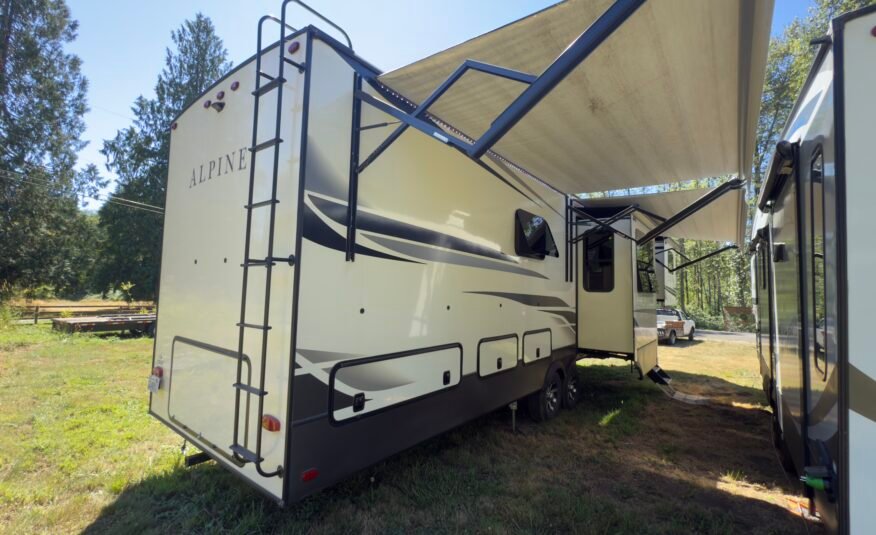 2020 Keystone Alpine 3710KP — Luxury Fifth Wheel RV 42ft