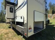 2020 Keystone Alpine 3710KP — Luxury Fifth Wheel RV 42ft
