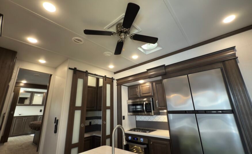 2020 Keystone Alpine 3710KP — Luxury Fifth Wheel RV 42ft