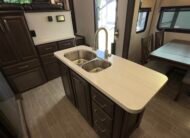 2020 Keystone Alpine 3710KP — Luxury Fifth Wheel RV 42ft