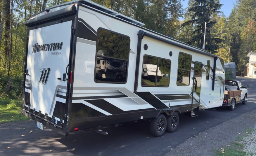 2025 Grand Design Momentum G‑Class 30g Rv 35ft (Toy Hauler Travel Trailer)
