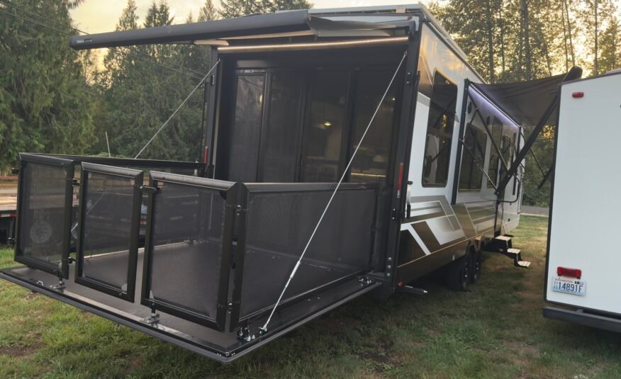 2025 Grand Design Momentum G‑Class 30g Rv 35ft (Toy Hauler Travel Trailer)