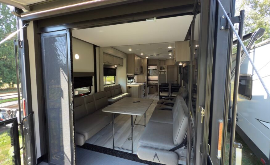 2025 Grand Design Momentum G‑Class 30g Rv 35ft (Toy Hauler Travel Trailer)