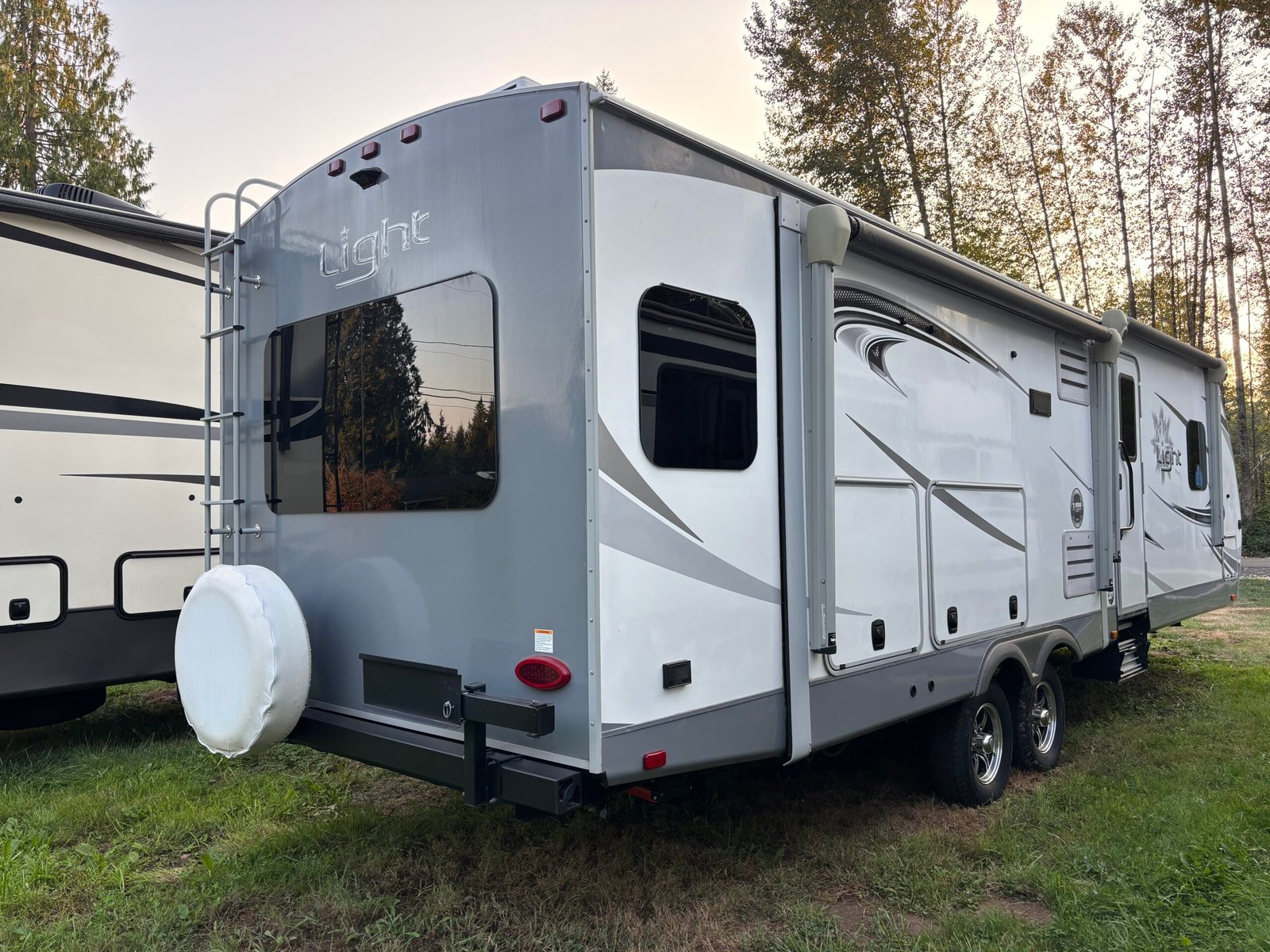 2020 Highland Ridge Open Range Light LT275RLS