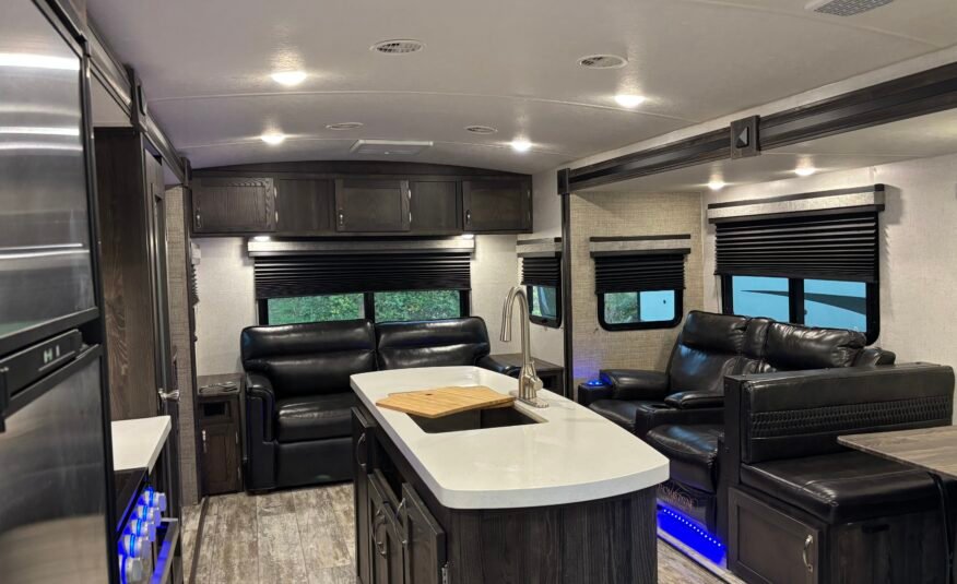 2020 Highland Ridge Open Range Light LT275RLS