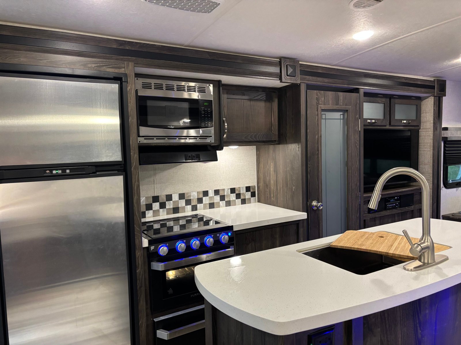 2020 Highland Ridge Open Range Light LT275RLS