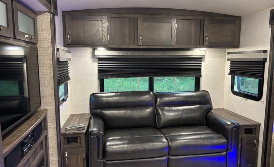 2020 Highland Ridge Open Range Light LT275RLS