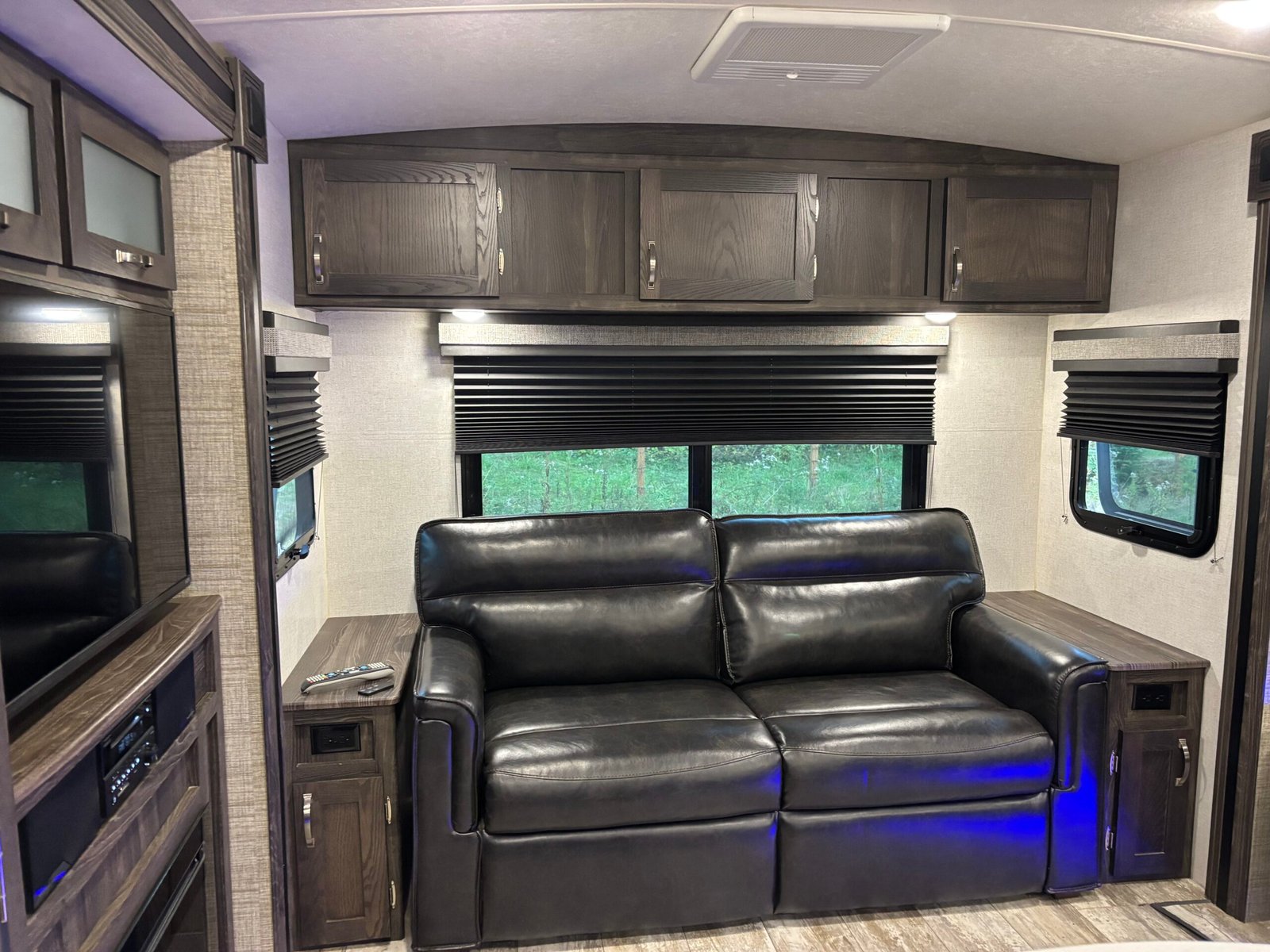 2020 Highland Ridge Open Range Light LT275RLS