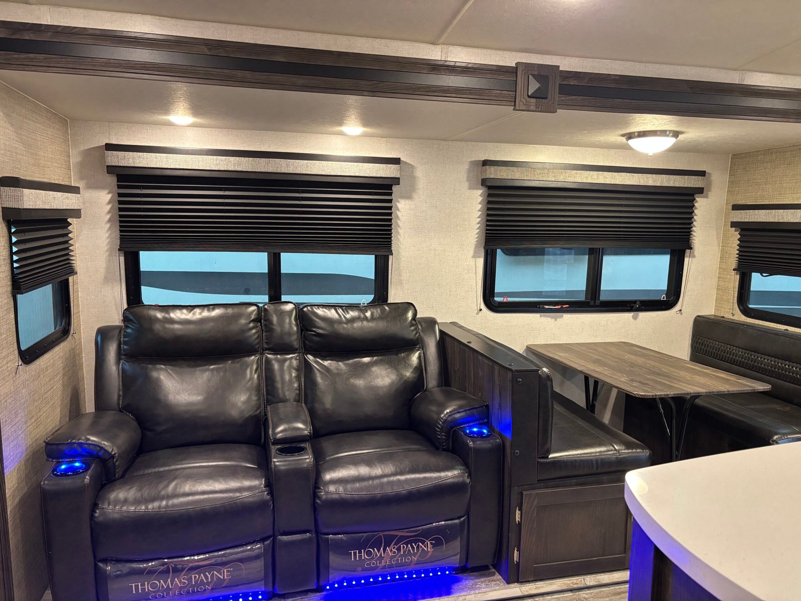 2020 Highland Ridge Open Range Light LT275RLS