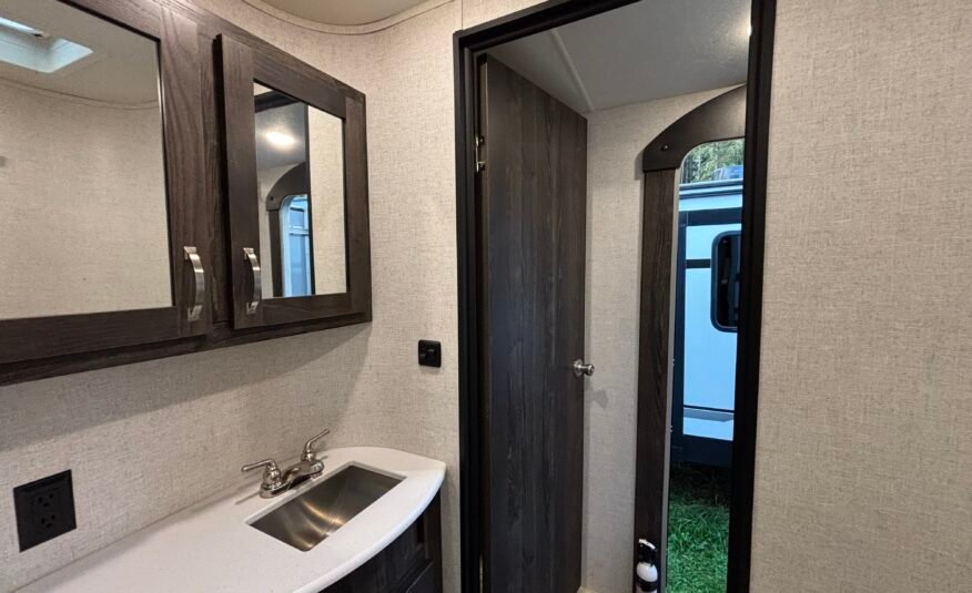 2020 Highland Ridge Open Range Light LT275RLS