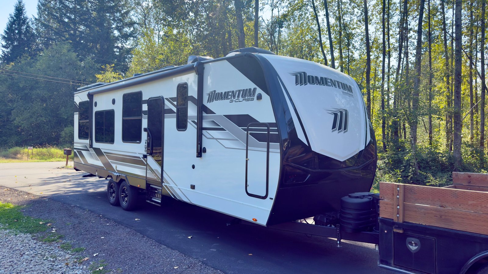 2025 Grand Design Momentum G‑Class 30g Rv 35ft (Toy Hauler Travel Trailer)