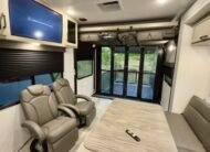 2025 Grand Design Momentum G‑Class 30g Rv 35ft (Toy Hauler Travel Trailer)