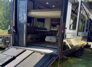 2025 Grand Design Momentum G‑Class 30g Rv 35ft (Toy Hauler Travel Trailer)