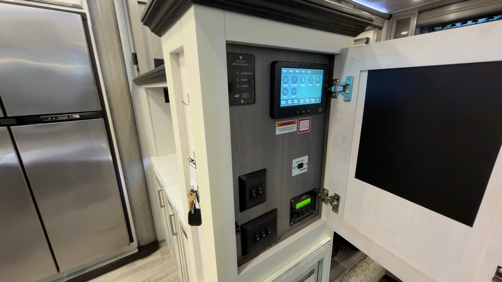 2021 Keystone RV Montana Series M-3760 FL 42FT(Fifth-Wheel)