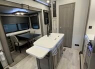 2021 Keystone RV Montana Series M-3760 FL 42FT(Fifth-Wheel)